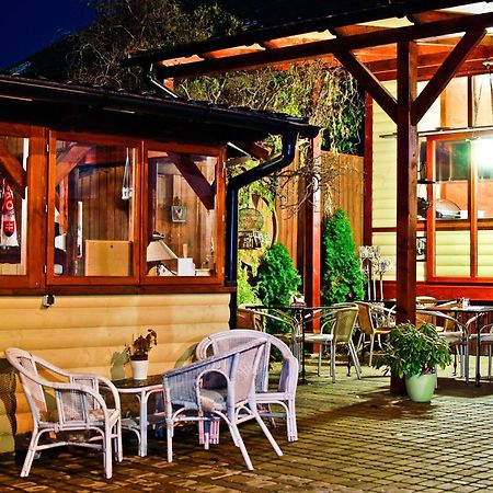 פופראד Penzion Restaurant Jakub מראה חיצוני תמונה